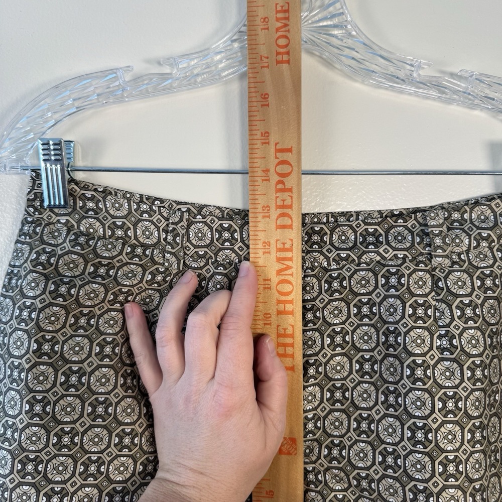 Liz Claiborne Tabitha Silk Pant Women's Sz 8 Khaki/Olive‎ Geometric Print - Picture 5 of 11